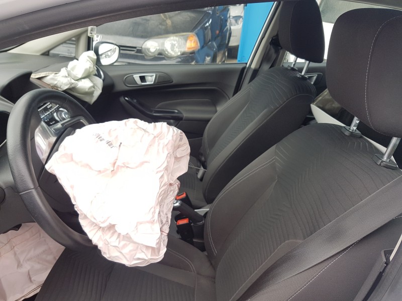 ford fiesta (ccn) del año 2014