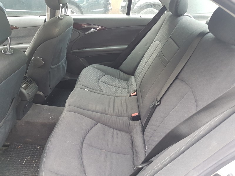 mercedes clase e (w211) berlina del año 2006