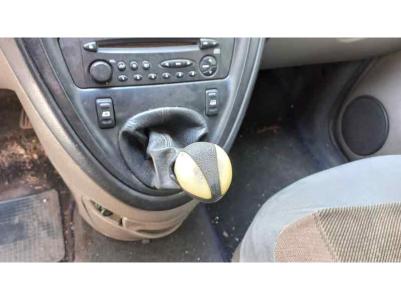 citroen xsara picasso del año 2000