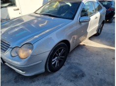mercedes clase c (w203) sportcoupe del año 2001 2