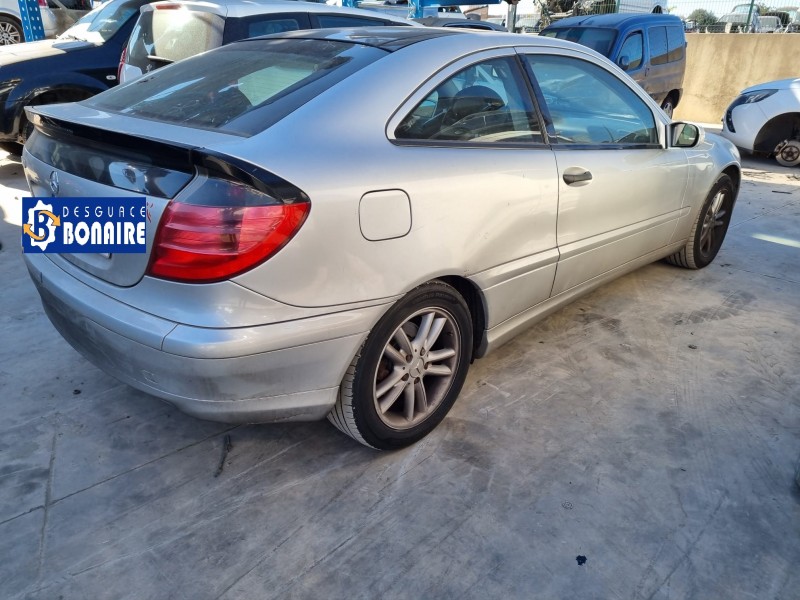 mercedes clase c (w203) sportcoupe del año 2001