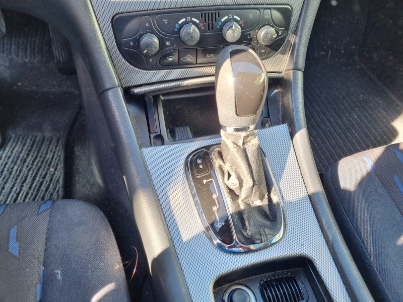 mercedes clase c (w203) sportcoupe del año 2001