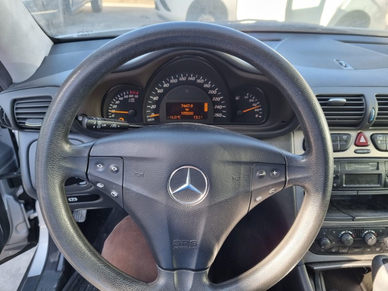 mercedes clase c (w203) sportcoupe del año 2001