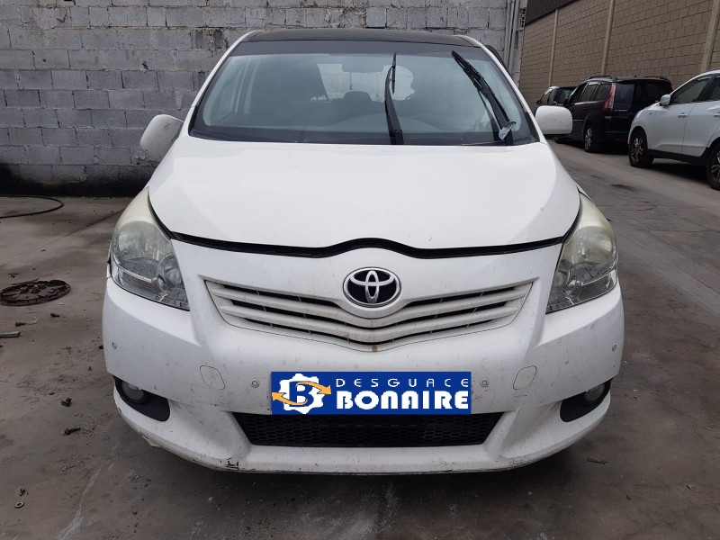 toyota verso del año 2011