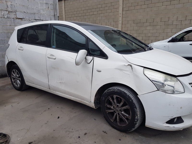 toyota verso del año 2011