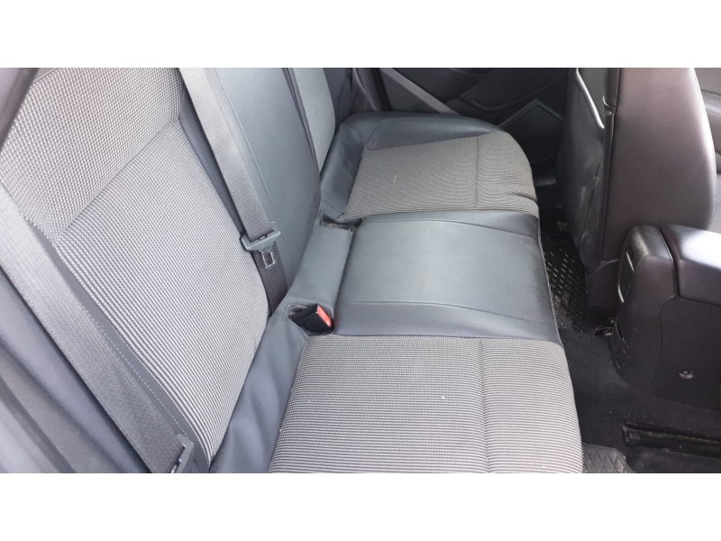 opel astra j lim. del año 2011