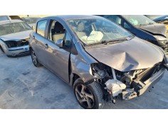 toyota yaris del año 2015 2