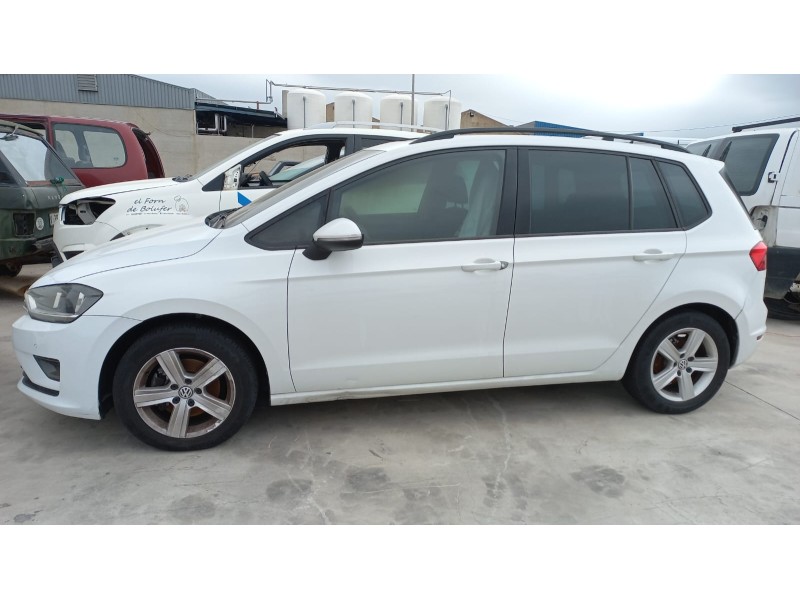 volkswagen golf vii sportsvan del año 2014