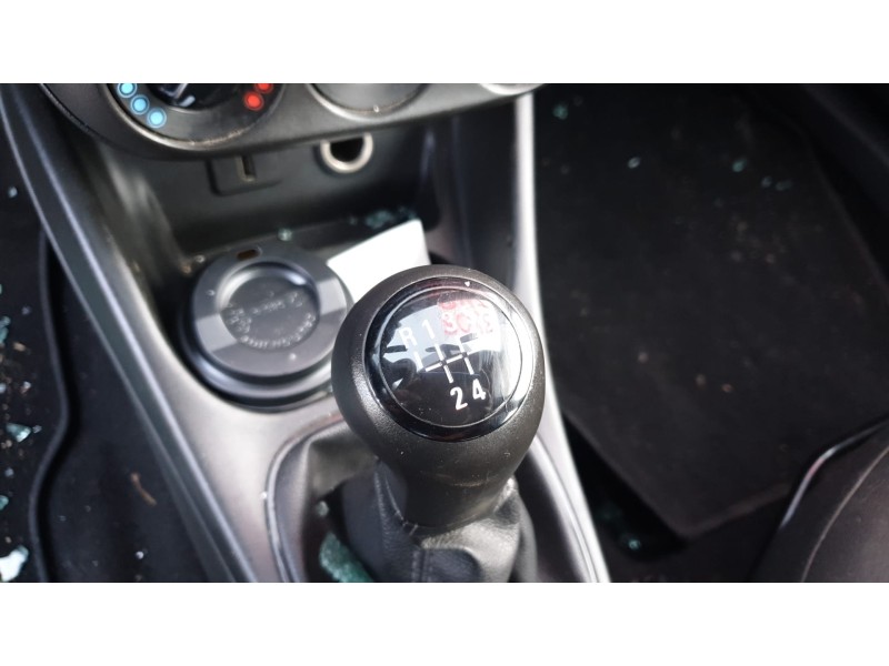 opel corsa e del año 2016