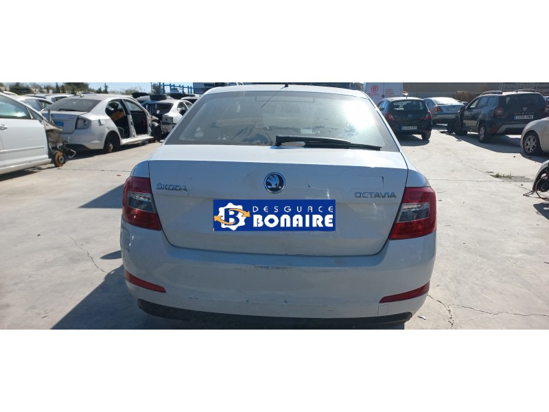 skoda octavia lim. (5e3) del año 2014