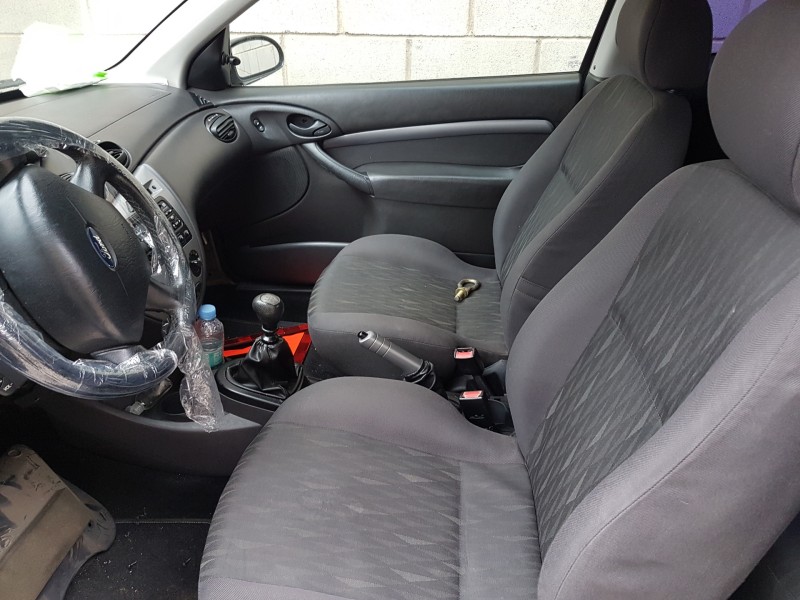 ford focus berlina (cak) del año 2003