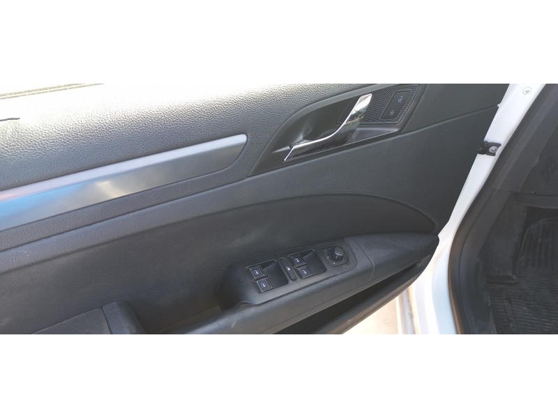 skoda superb combi (3t5) del año 2013