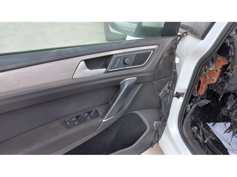 volkswagen golf vii sportsvan del año 2014