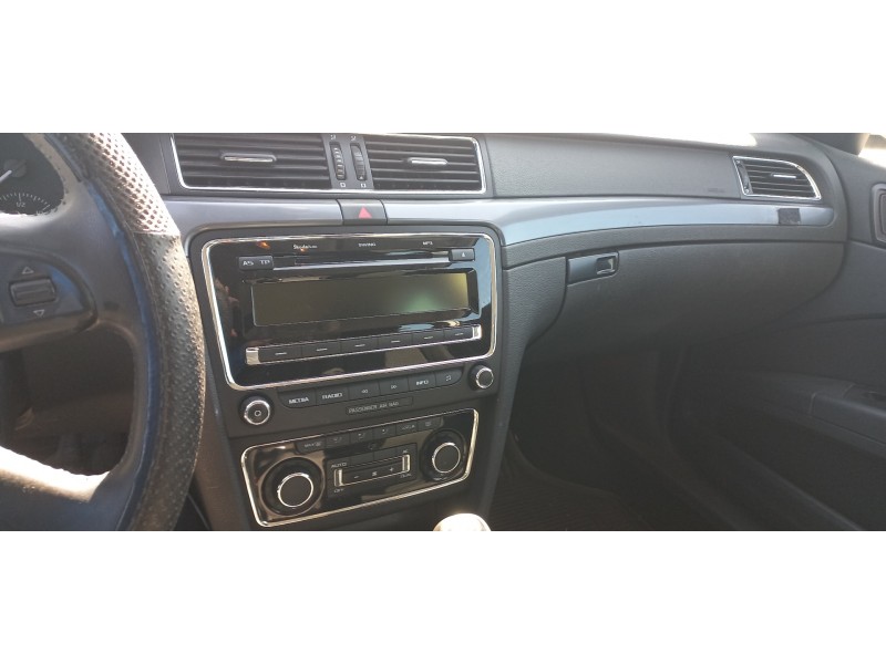 skoda superb combi (3t5) del año 2013