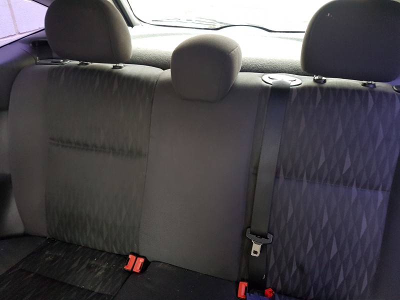 ford focus berlina (cak) del año 2003