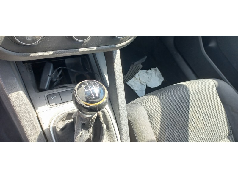 volkswagen golf v berlina (1k1) del año 2005