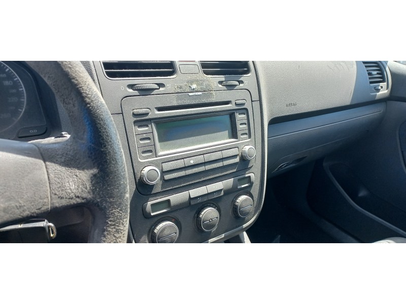 volkswagen golf v berlina (1k1) del año 2005