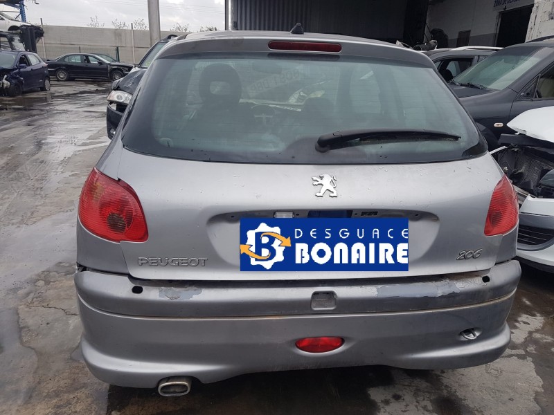 peugeot 206 berlina del año 2004
