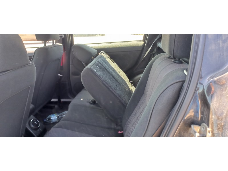 alfa romeo 147 (190) del año 2004