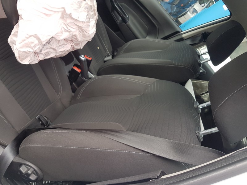 ford fiesta (ccn) del año 2014