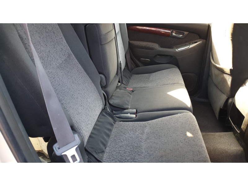 toyota land cruiser (j12) del año 2004