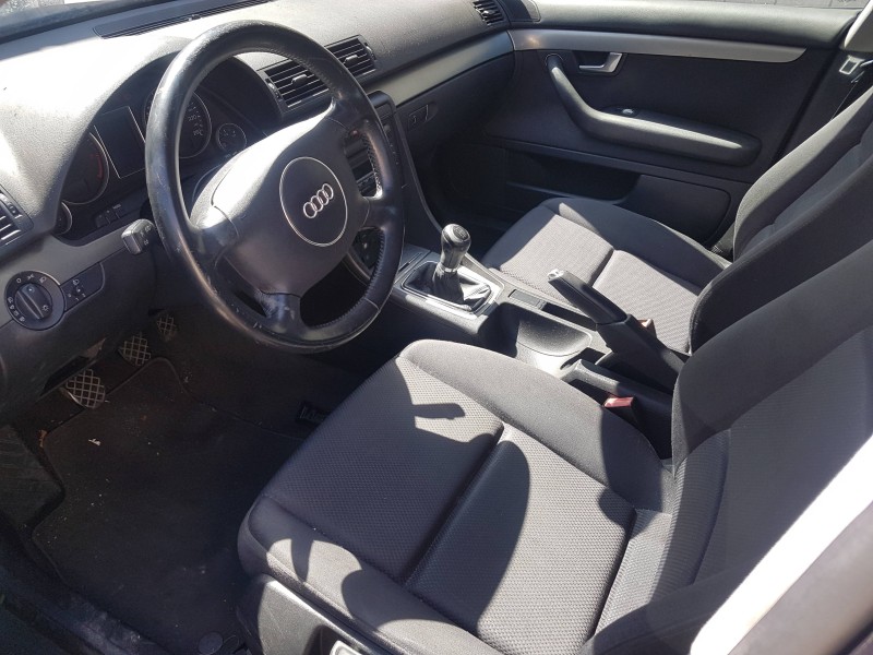 audi a4 berlina (8e) del año 2000