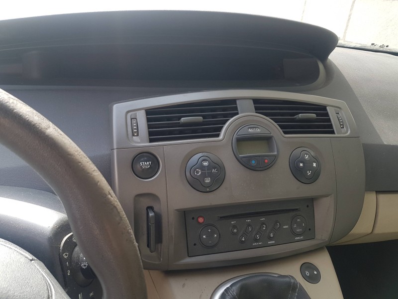 renault scenic ii del año 2007