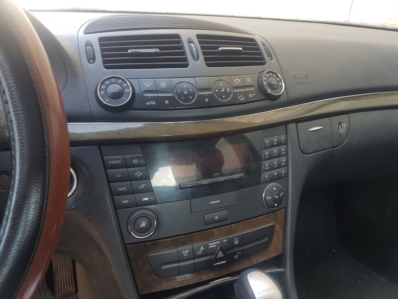 mercedes clase e (w211) berlina del año 2002