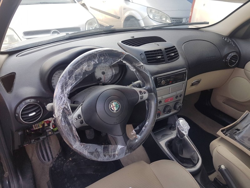 alfa romeo 147 (190) del año 2006