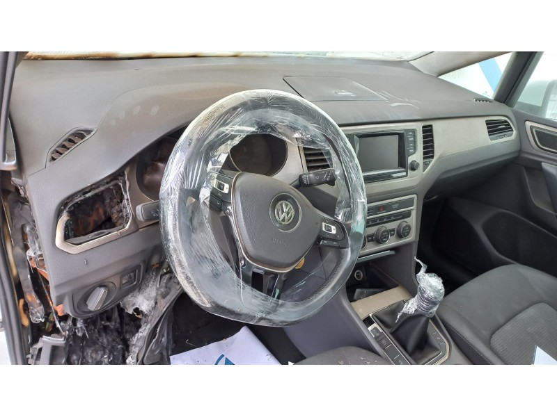 volkswagen golf vii sportsvan del año 2014