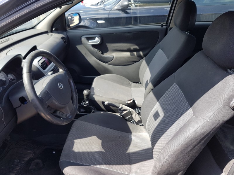 opel corsa c del año 2005
