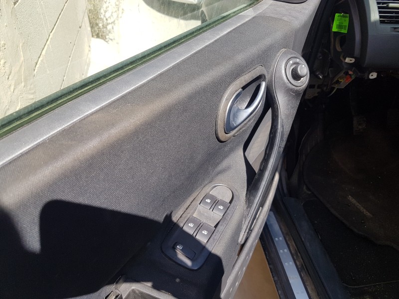 renault megane ii berlina 5p del año 2005