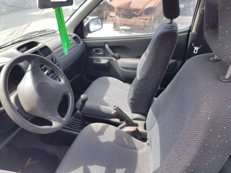 suzuki ignis rg (fh) del año 2003