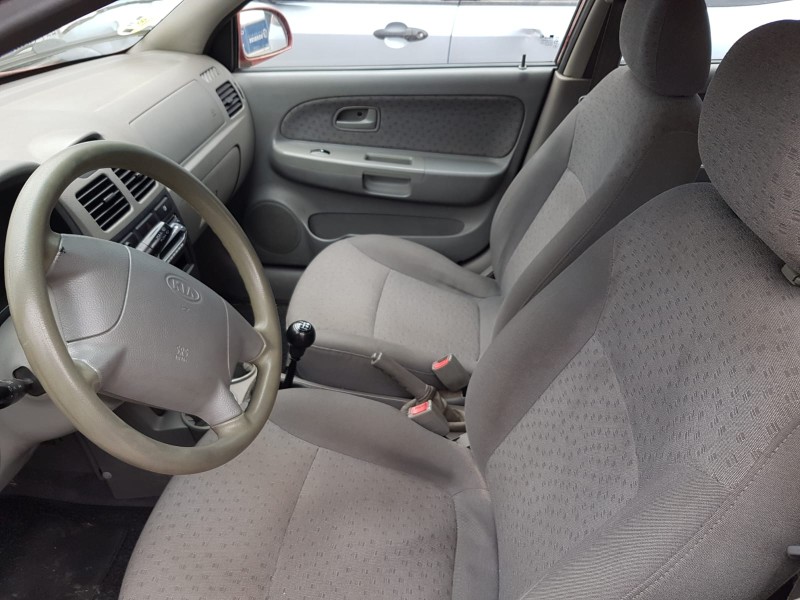 kia rio del año 2003