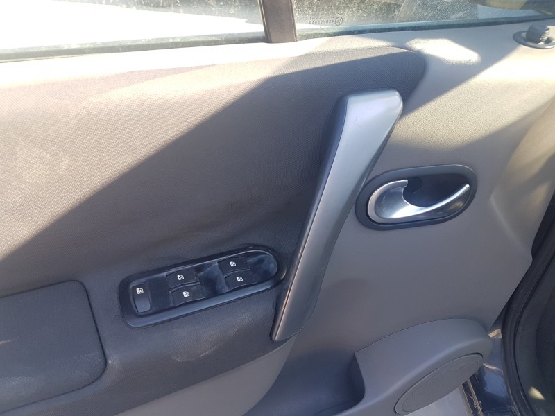 renault scenic ii del año 2006