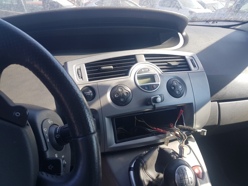 renault scenic ii del año 2006