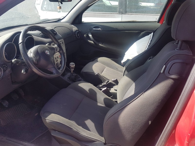 alfa romeo 147 (190) del año 2003