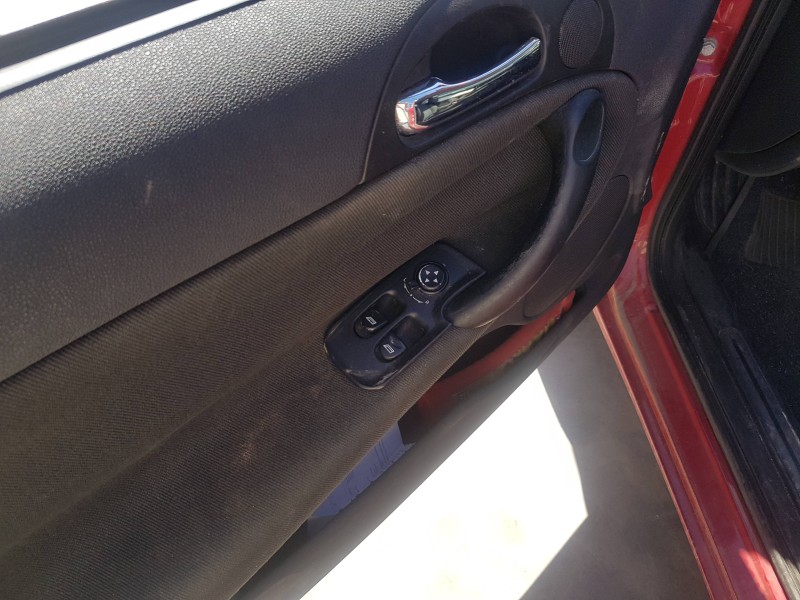 alfa romeo 147 (190) del año 2003