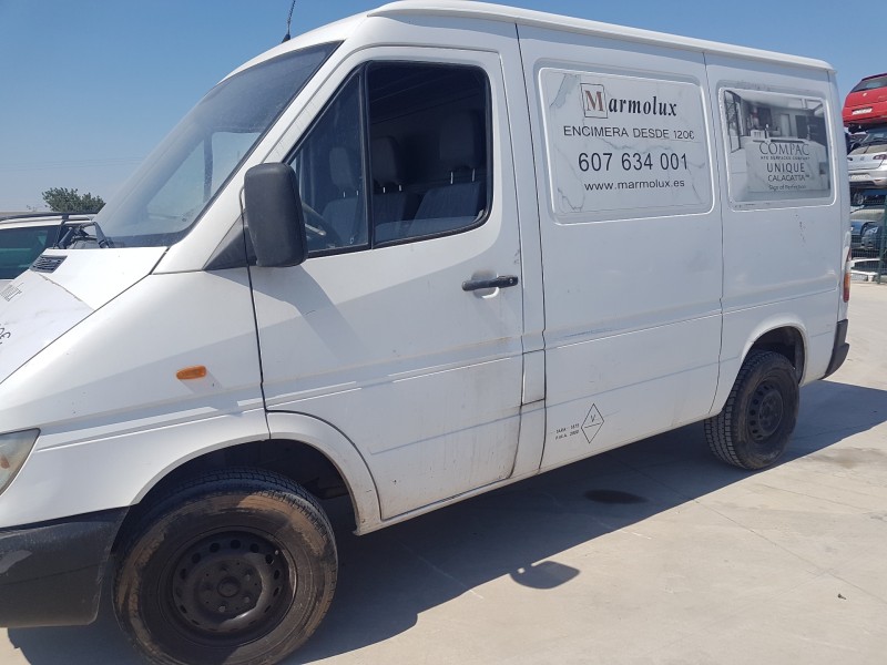 mercedes sprinter 02.00  caja cerrada del año 2002