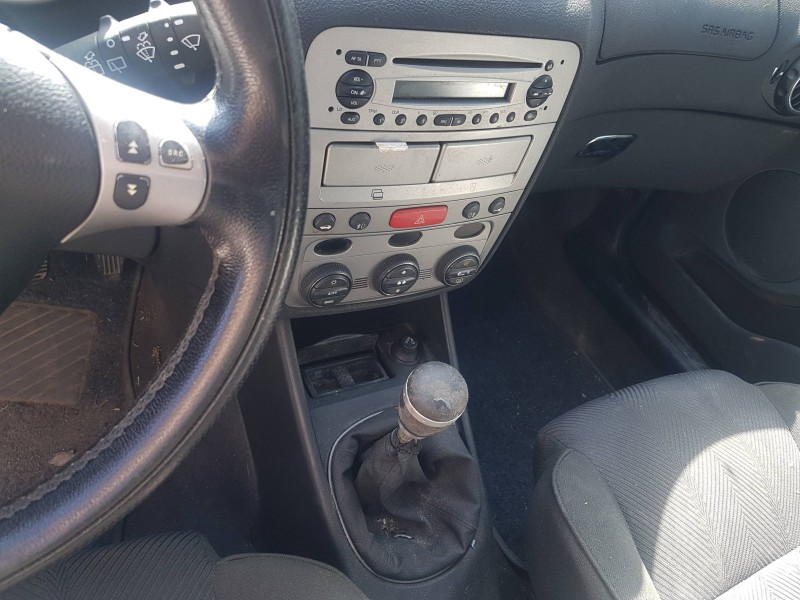 alfa romeo 147 (190) del año 2003