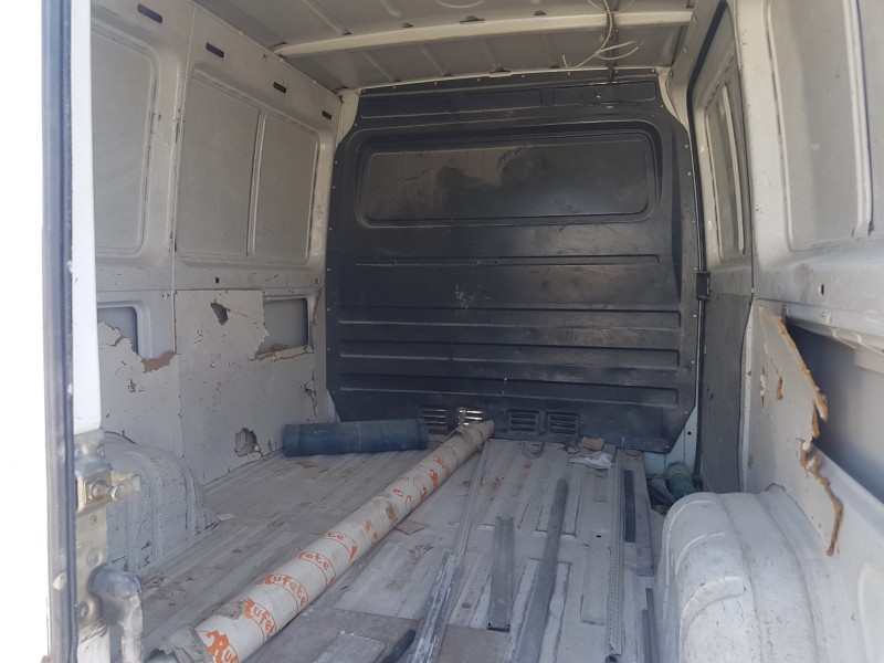 mercedes sprinter 02.00  caja cerrada del año 2002