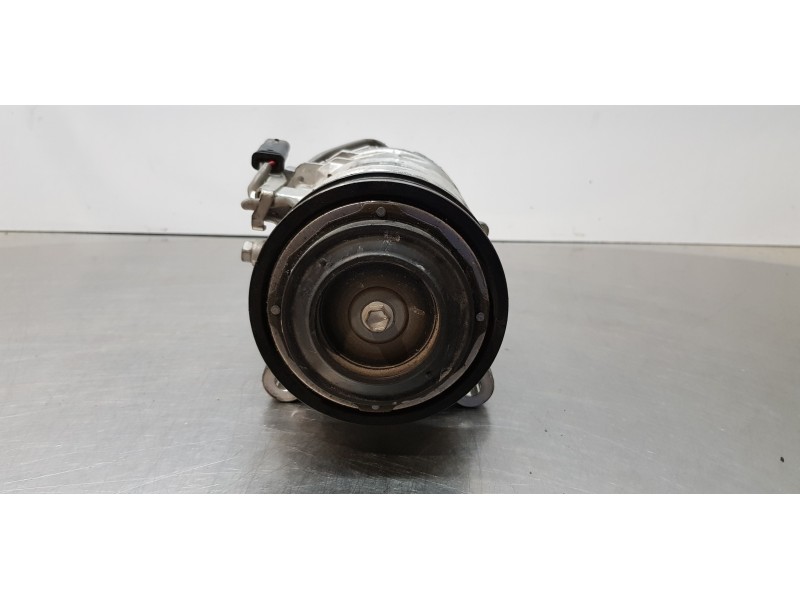 Recambio de compresor aire acondicionado para bmw serie 1 lim. (f20/f21) 118d referencia OEM IAM 64529299328  