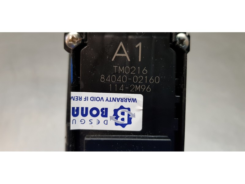 Recambio de mando elevalunas delantero izquierdo para toyota corolla (e21) hybrid active referencia OEM IAM 8404002160  