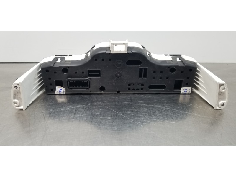 Recambio de pantalla multifuncion para ssangyong rodius xdi referencia OEM IAM 8025021530  