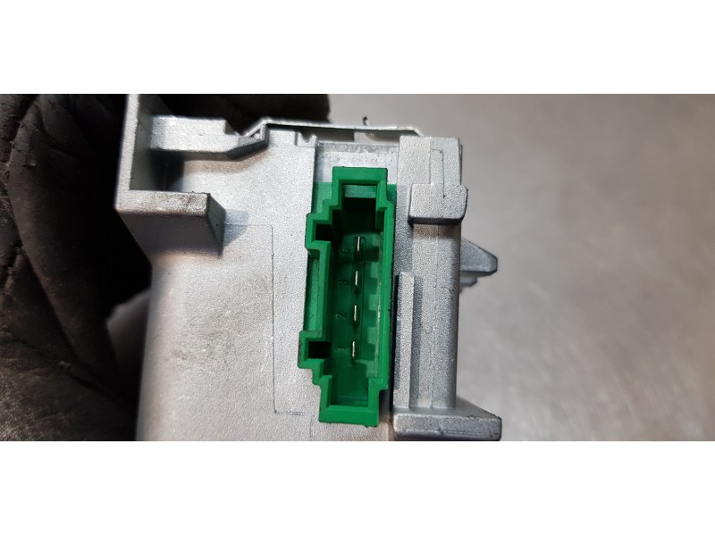 Recambio de antirrobo para chrysler grand voyager limited referencia OEM IAM 05026132AC  