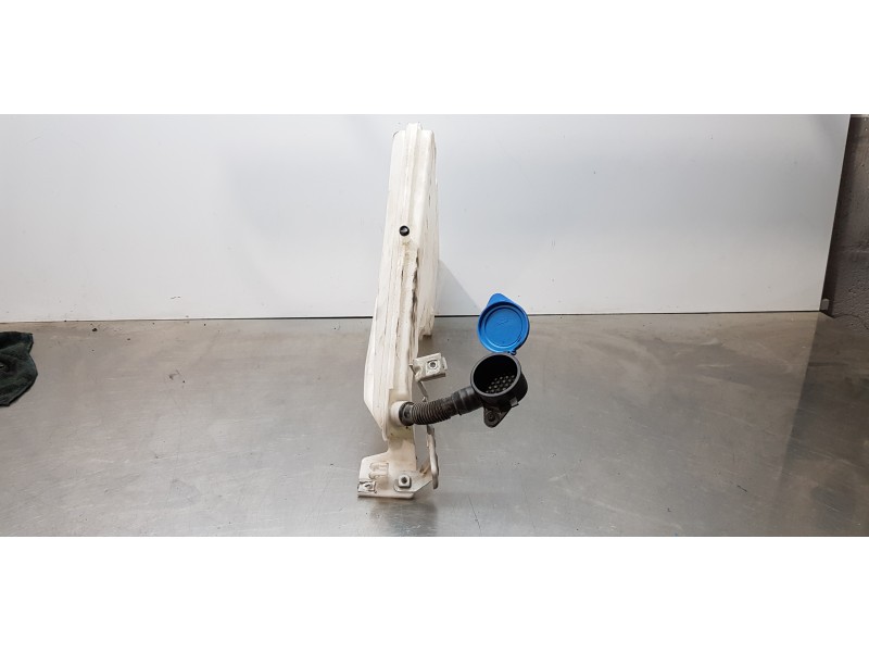 Recambio de deposito limpia para bmw serie 1 lim. (f20/f21) 118d referencia OEM IAM 7241673  