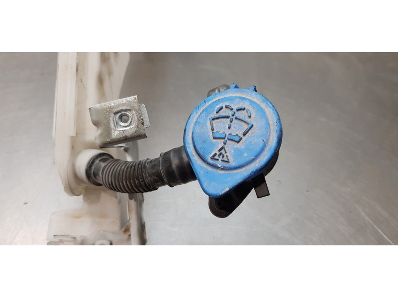 Recambio de deposito limpia para bmw serie 1 lim. (f20/f21) 118d referencia OEM IAM 7241673  