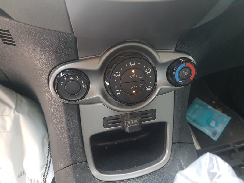 ford fiesta (cb1) del año 2011