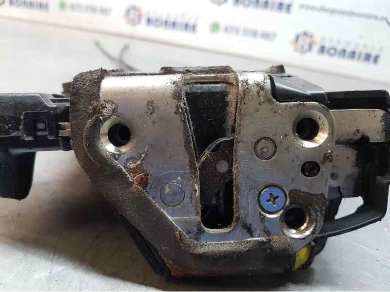 Recambio de cerradura puerta delantera izquierda para toyota verso comfort referencia OEM IAM 6904002210  