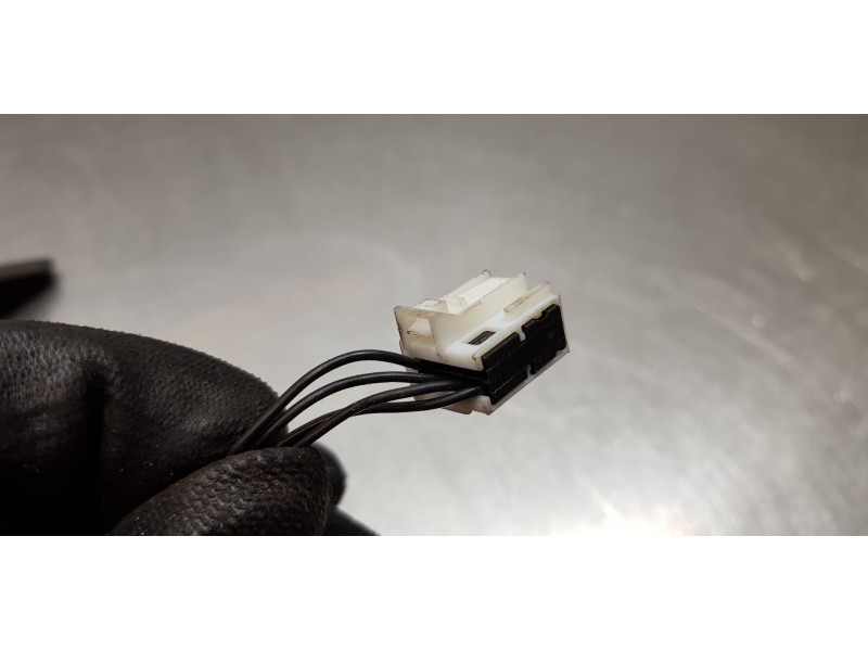 Recambio de retrovisor izquierdo para mercedes clase cls (w219) 350 cgi (219.357) referencia OEM IAM A2198100376  